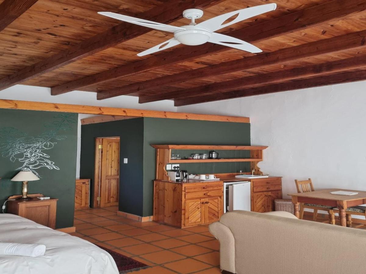 Red Mountain Ridge Karoo Oasis And Guest Farm Apartment Buffelskloof Exterior photo